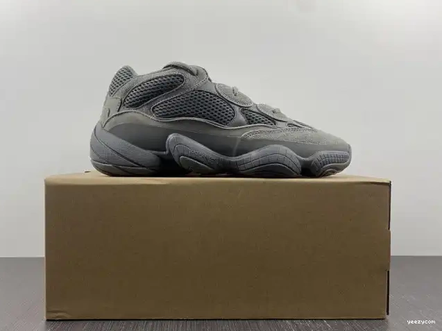 500 Adidas GW6373 Yeezy Granite 0624